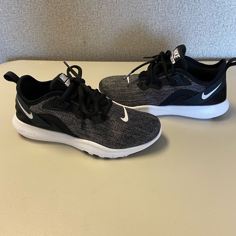 Women’s Nike Flex Trainer (NIB)